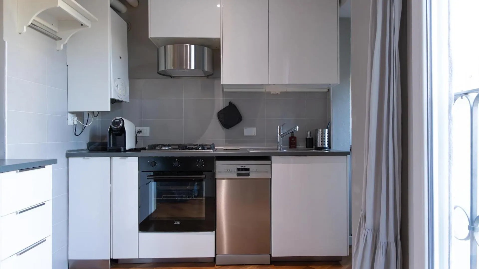 Apartment Collegio Di Spagna 13 Bologna Italy